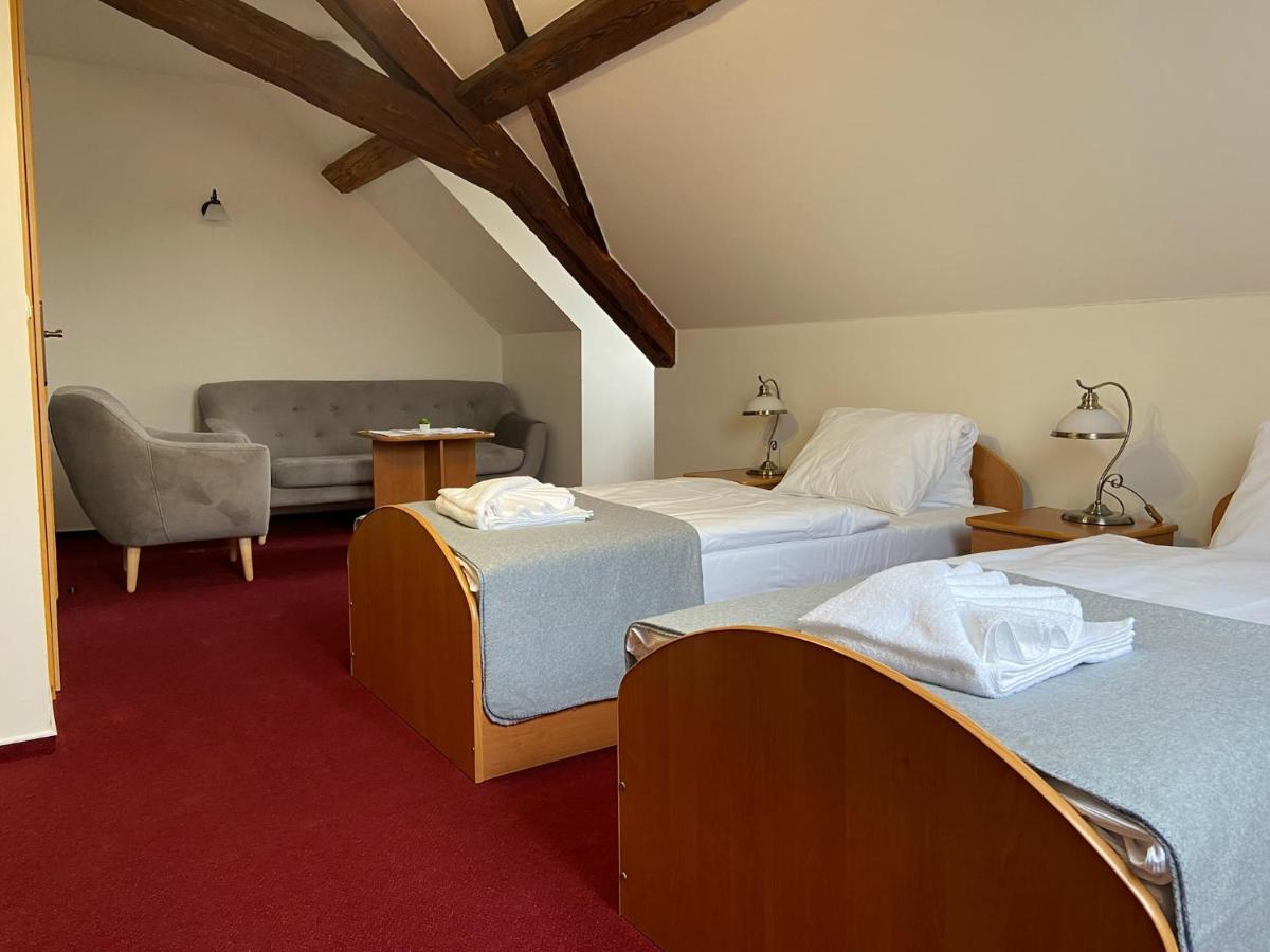 Hotel Zamecek Распенава Экстерьер фото