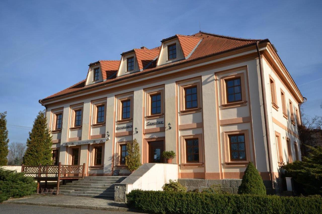 Hotel Zamecek Распенава Экстерьер фото